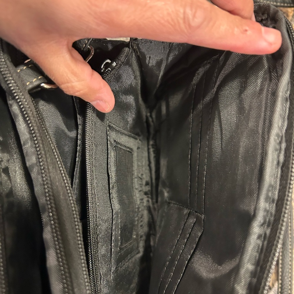 Black Crossbody Bag - Picture 7 of 9